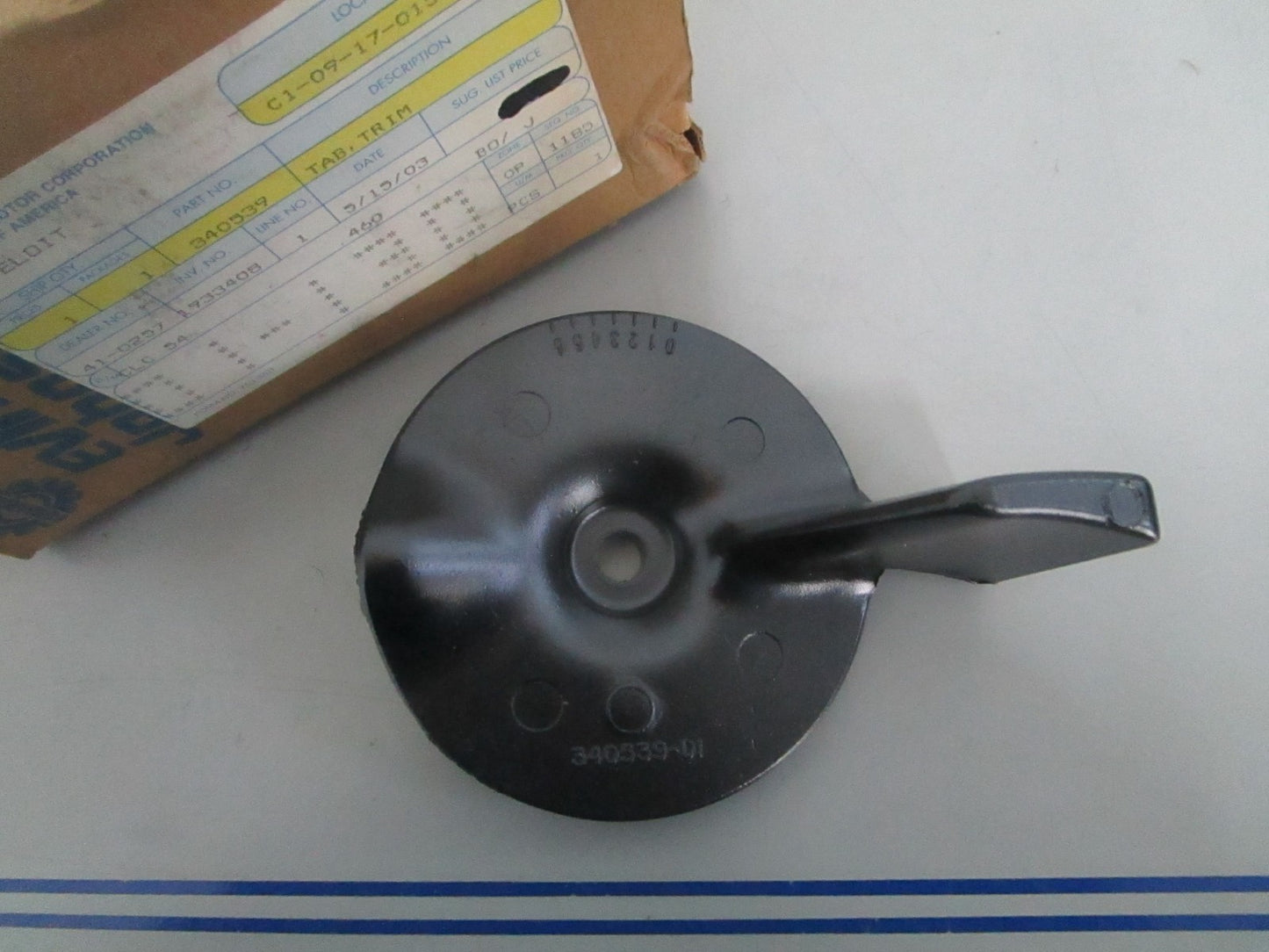 *NEW OEM* 0820 OMC Johnson Evinrude Trim Tab 340539 0340539