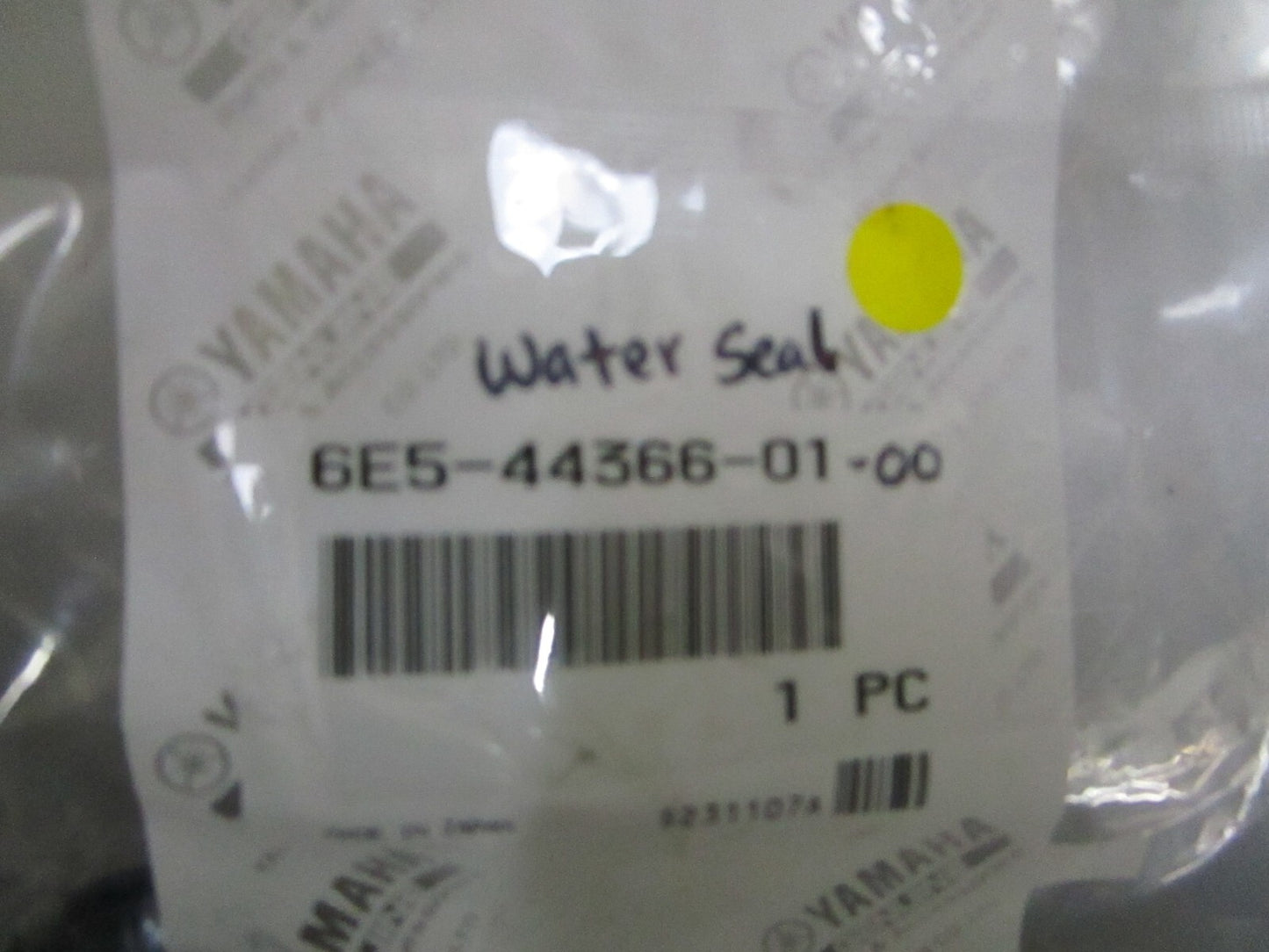 *NEW OEM* 0810 Yamaha Water Seal 6E5-44366-01-00