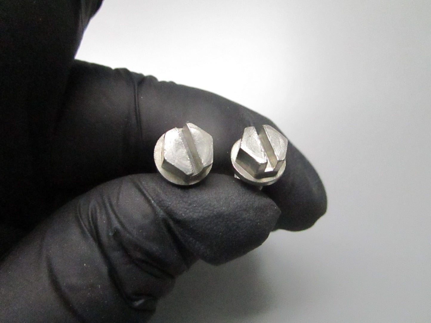 *NEW OEM* (LOT OF 2) 0810 OMC Johnson Evinrude Screw 330562 0330562