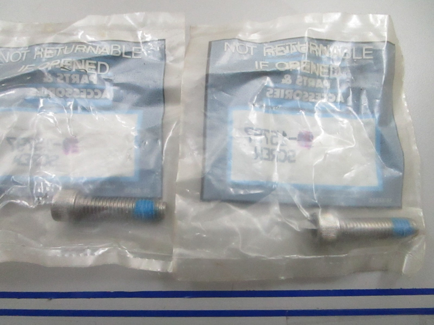 *NEW OEM* (LOT OF 2) 0810 Mercury Quicksilver Screw 10-15797