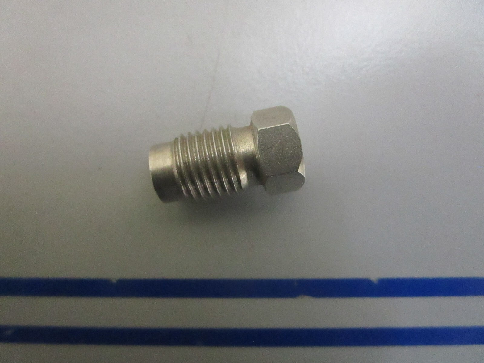 *NEW OEM* 0820 Volvo Penta Plug 852879