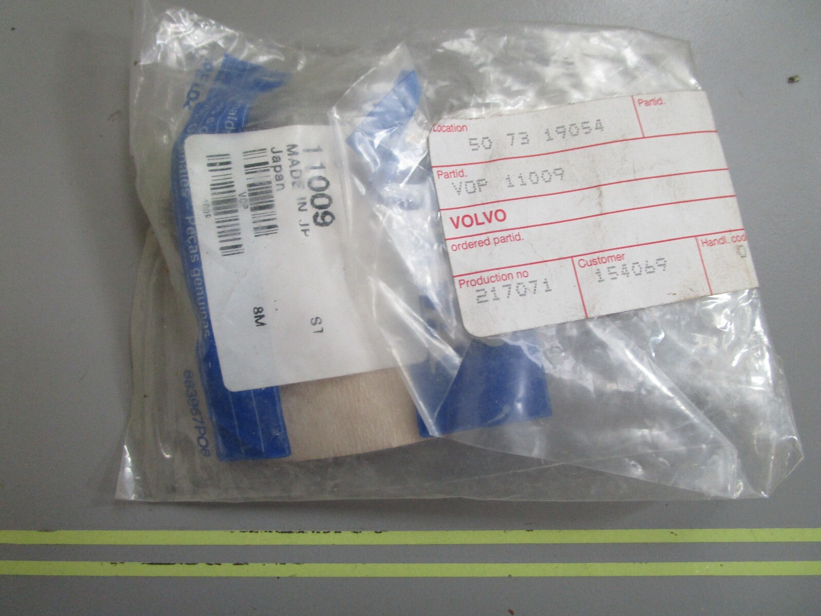 *NEW OEM* 0810 Volvo Penta Ball Bearing 11009