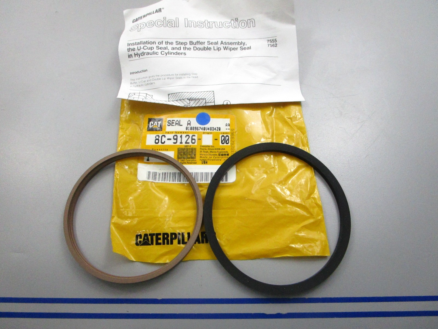 NEW OEM 8C-9126 CAT Seal Assembly 0810