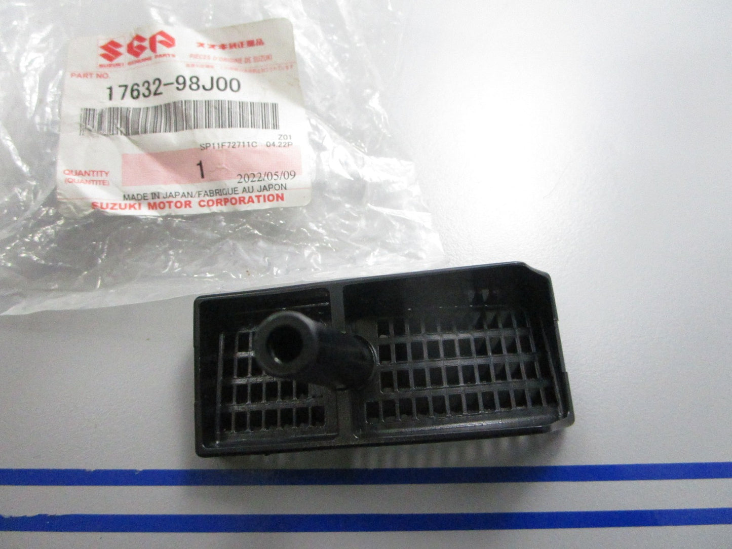 *NEW OEM* 0810 Suzuki STBD Water Filter 17632-98J00