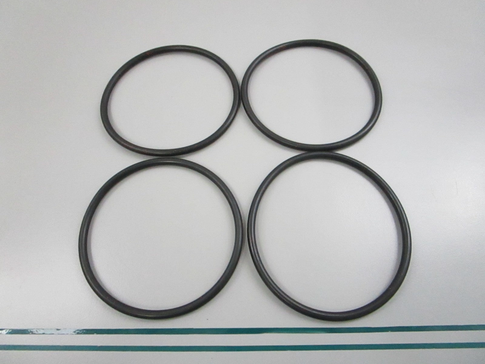 Mercury Quicksilver NEW OEM Bearing Carrier O-Ring 25-31534 (LOT OF 4) 0810
