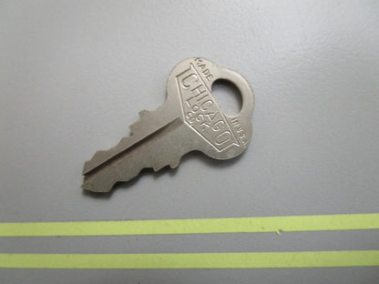 *NEW OEM* 0810 OMC Johnson Evinrude Ignition Key KF45 501550 0501550