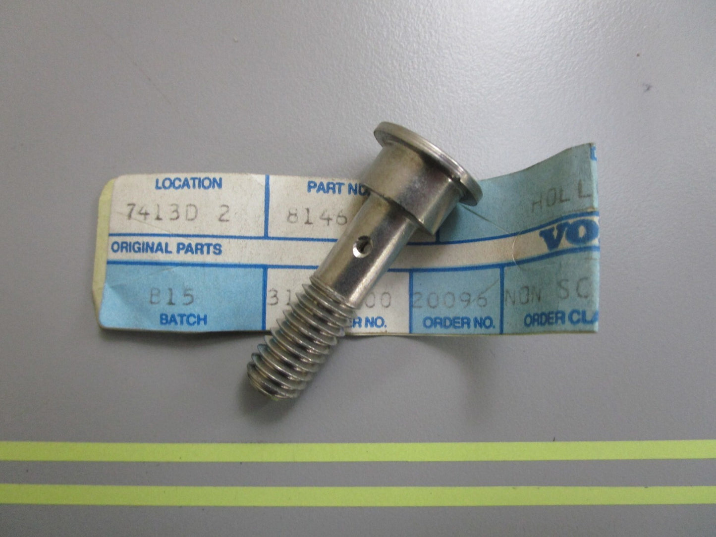 *NEW OEM* 0810 Volvo Penta Hollow Screw 814643