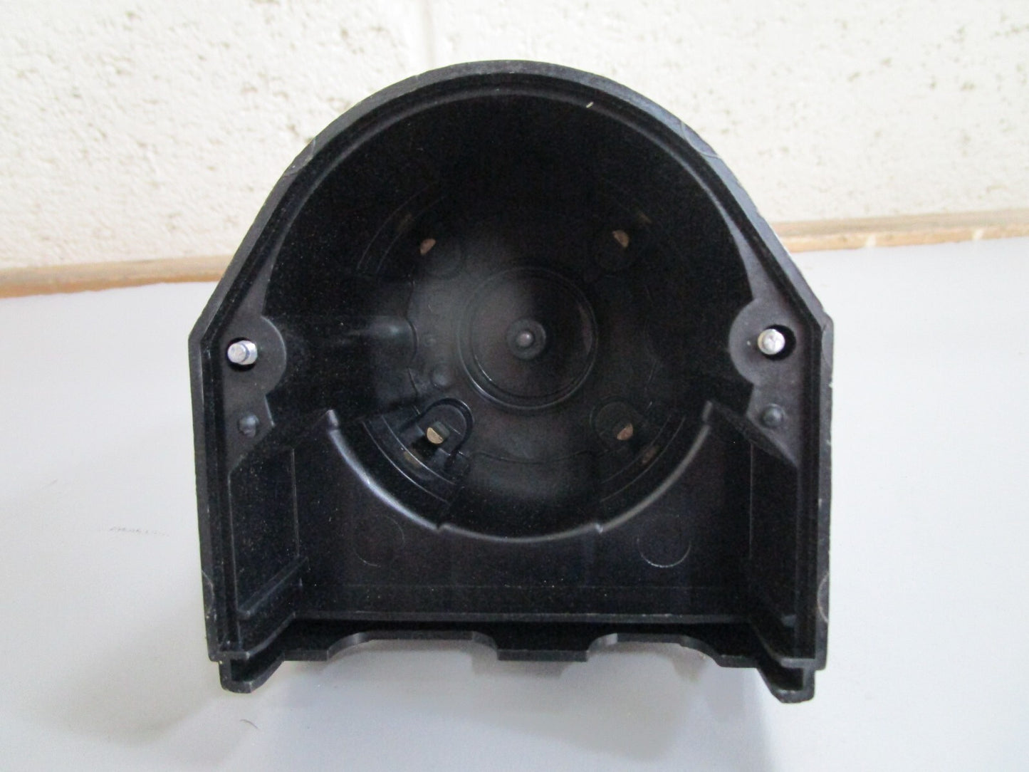 *NEW OEM* 0810 Volvo Penta Distributor Cap 3854260