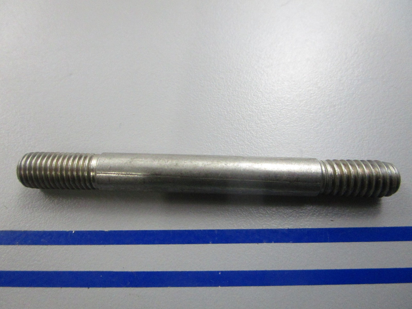 NEW OEM 16-68202 Mercury Quicksilver Stud 0810