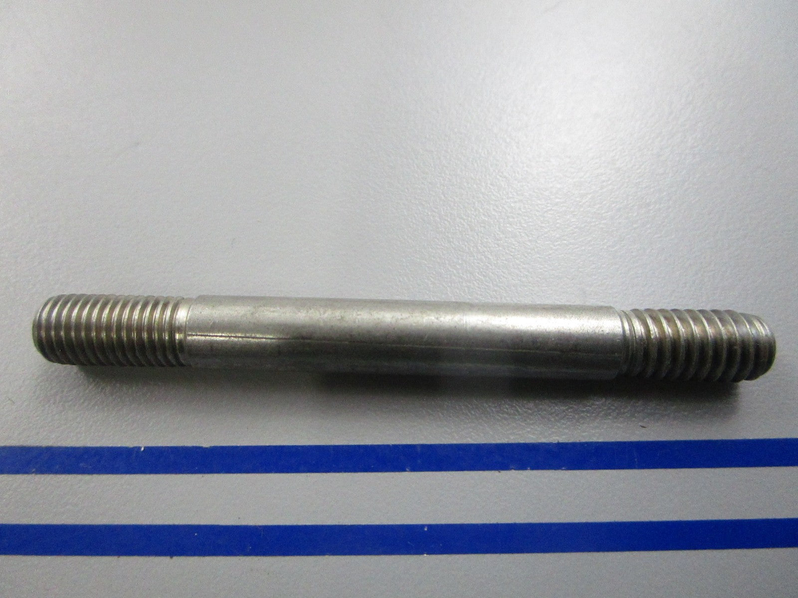 NEW OEM 16-68202 Mercury Quicksilver Stud 0810