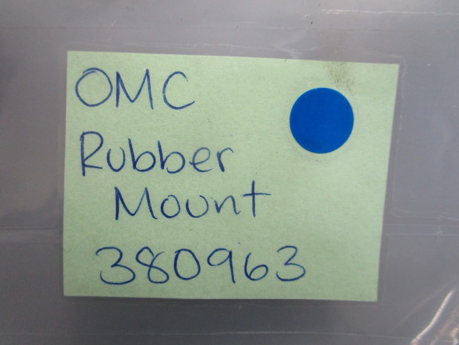 *NEW OEM* 0820 OMC Johnson Evinrude Rubber Mount 380963 0380963