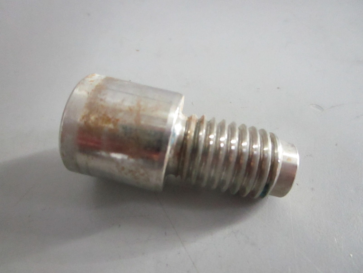 NEW OEM 3861797 Volvo Penta Shoulder Screw 0820