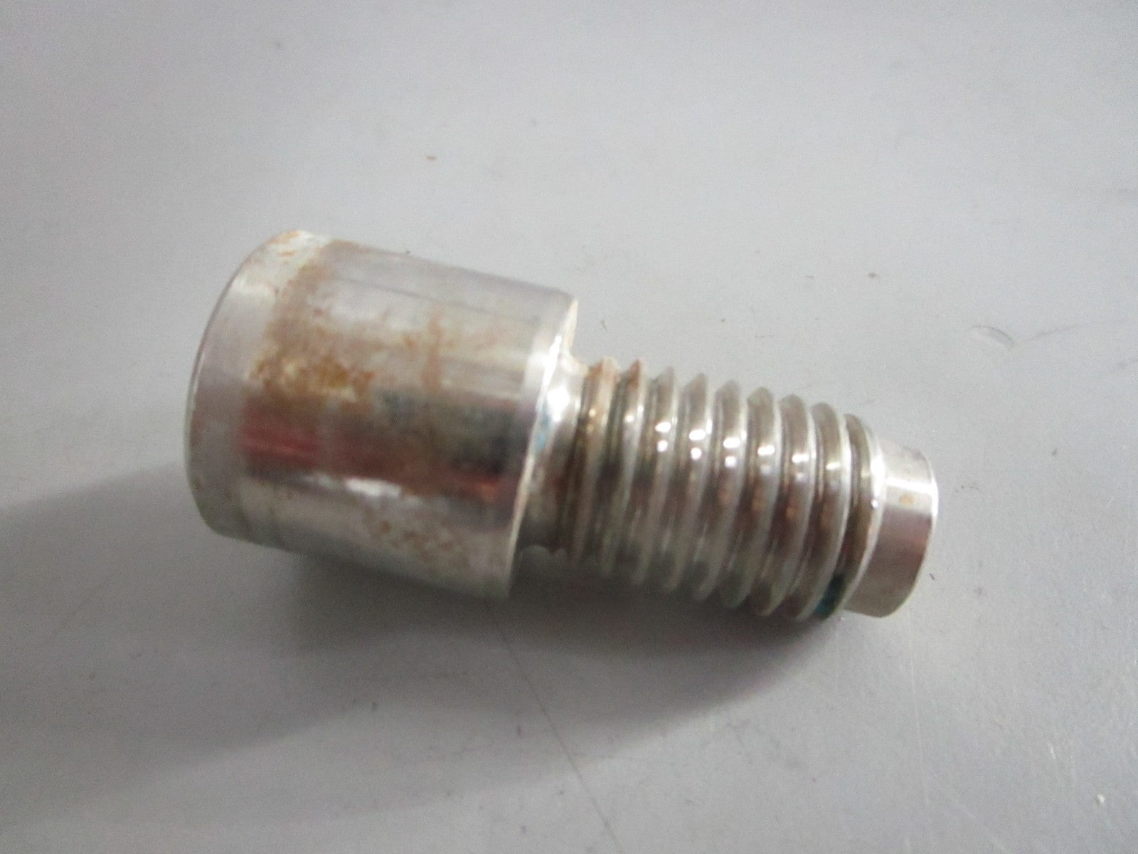 NEW OEM 3861797 Volvo Penta Shoulder Screw 0820