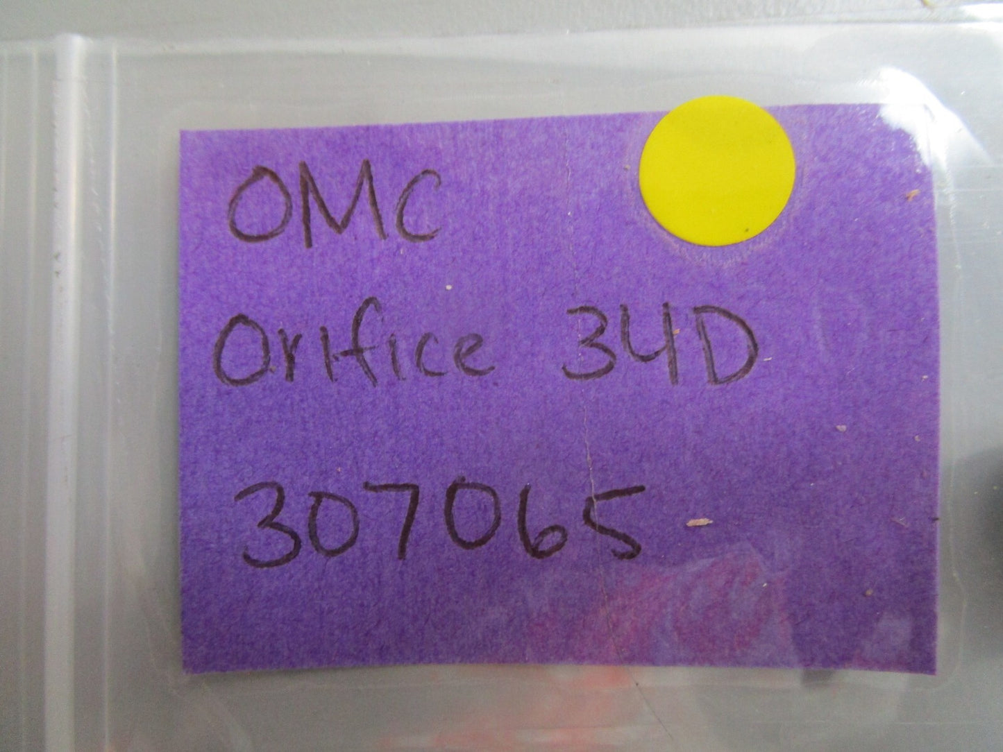 *NEW OEM* 0810 OMC Johnson Evinrude Orifice 34D 307065 0307065