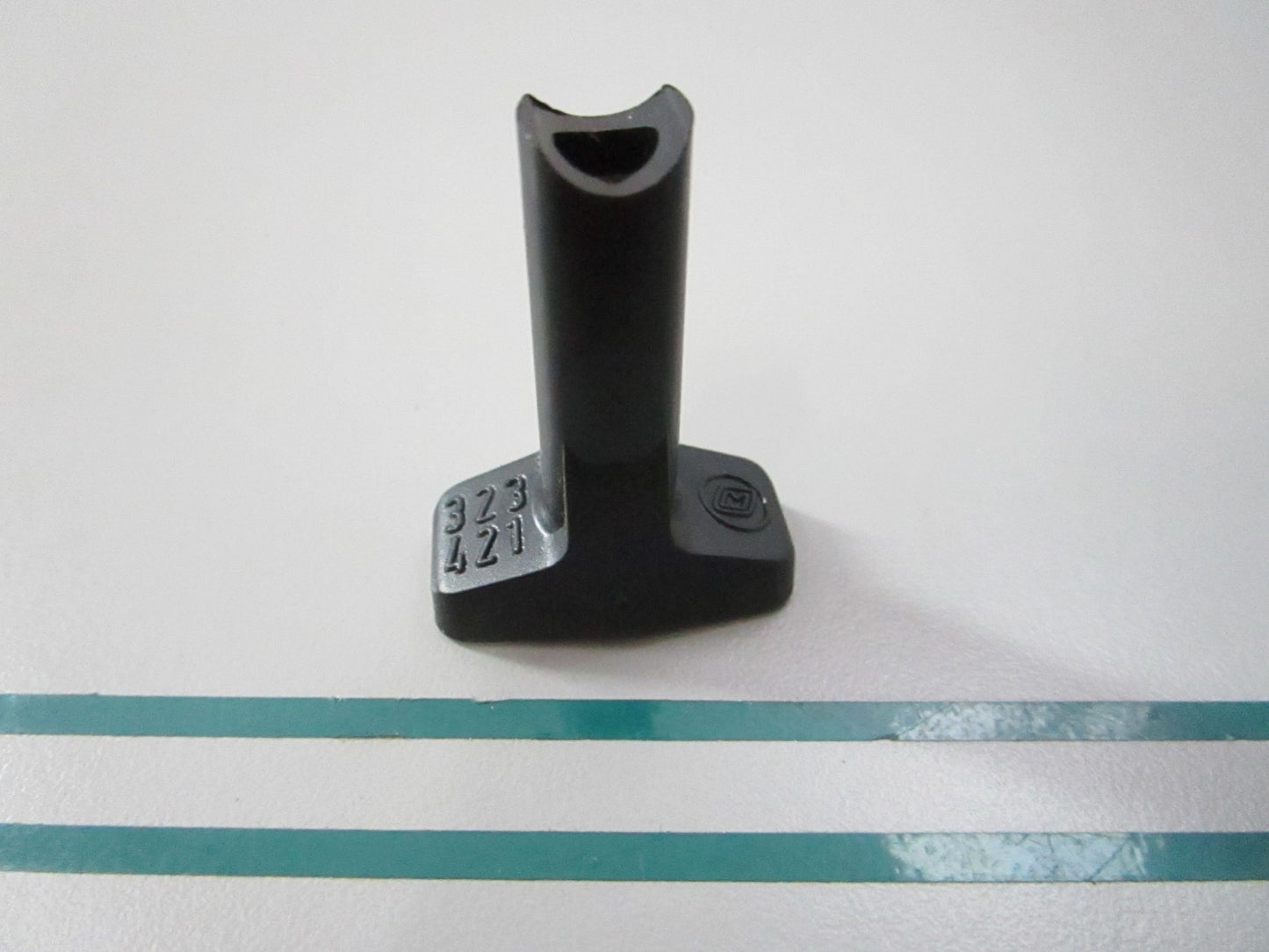 NEW OEM 323421 0323421 OMC Johnson Evinrude Choke Knob 0810