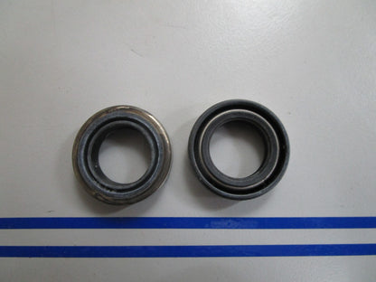 *NEW OEM* (LOT OF 2) 0810 OMC Johnson Evinrude Seal 908855 0908855