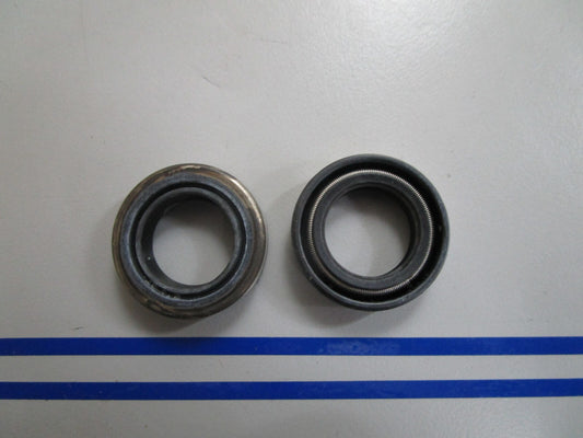 *NEW OEM* (LOT OF 2) 0810 OMC Johnson Evinrude Seal 908855 0908855