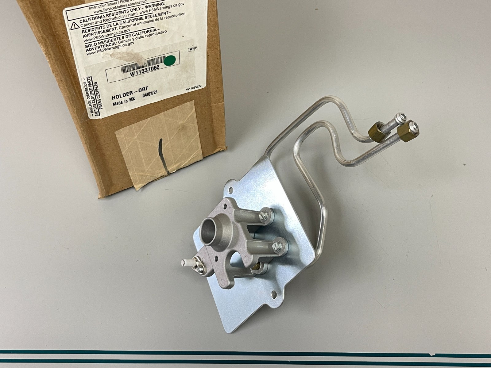 Whirlpool NEW OEM Surface Burner Orifice Holder W11337062 Gas Range Stove 0720