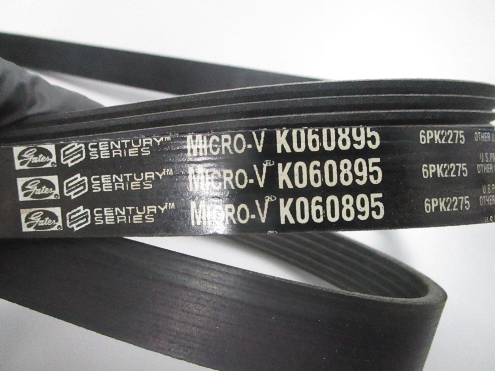 NEW K060895 Gates Micro-V Serpentine Belt 0810