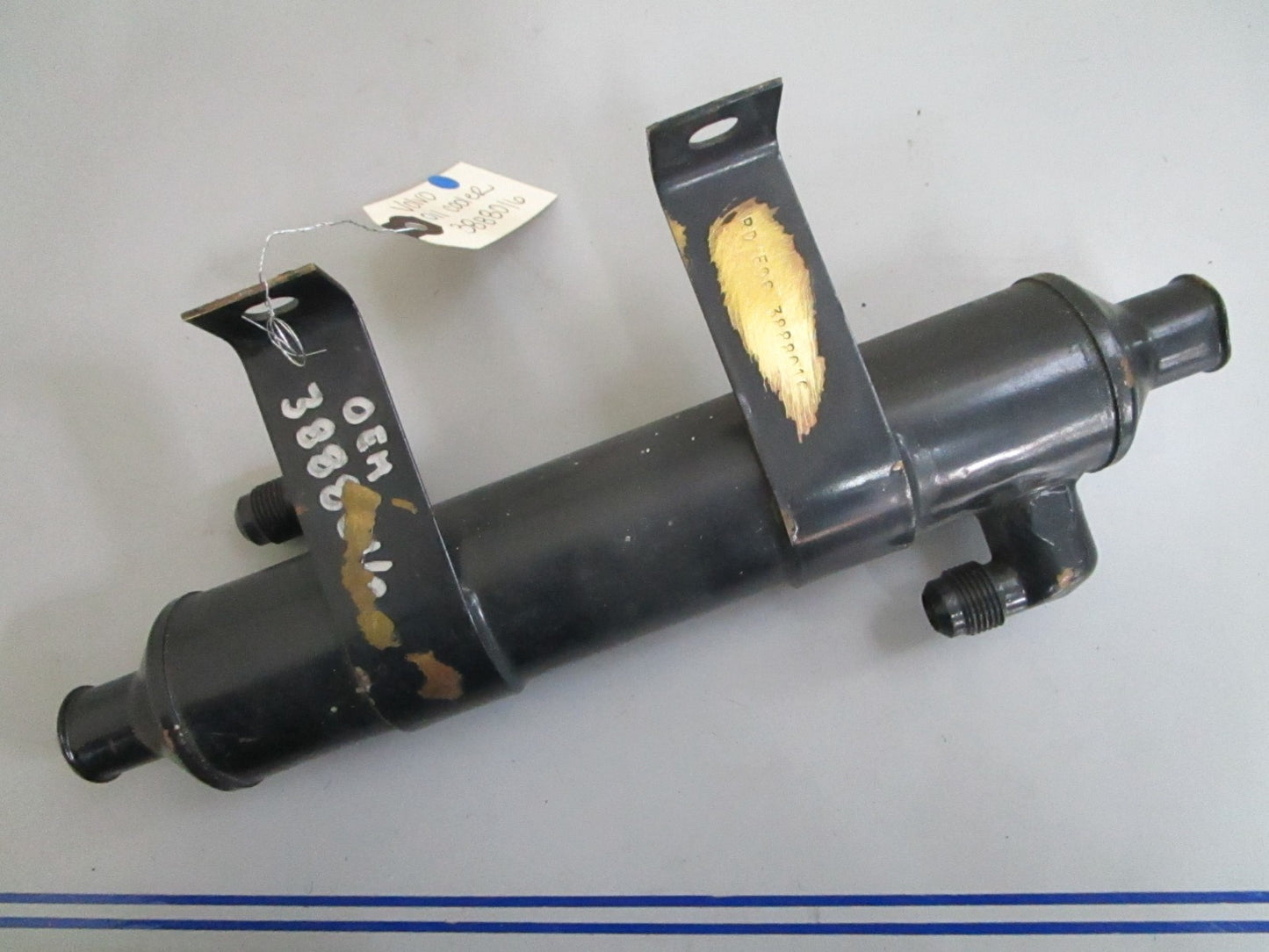 *NEW OEM* 0820 Volvo Penta Oil Cooler 3888016