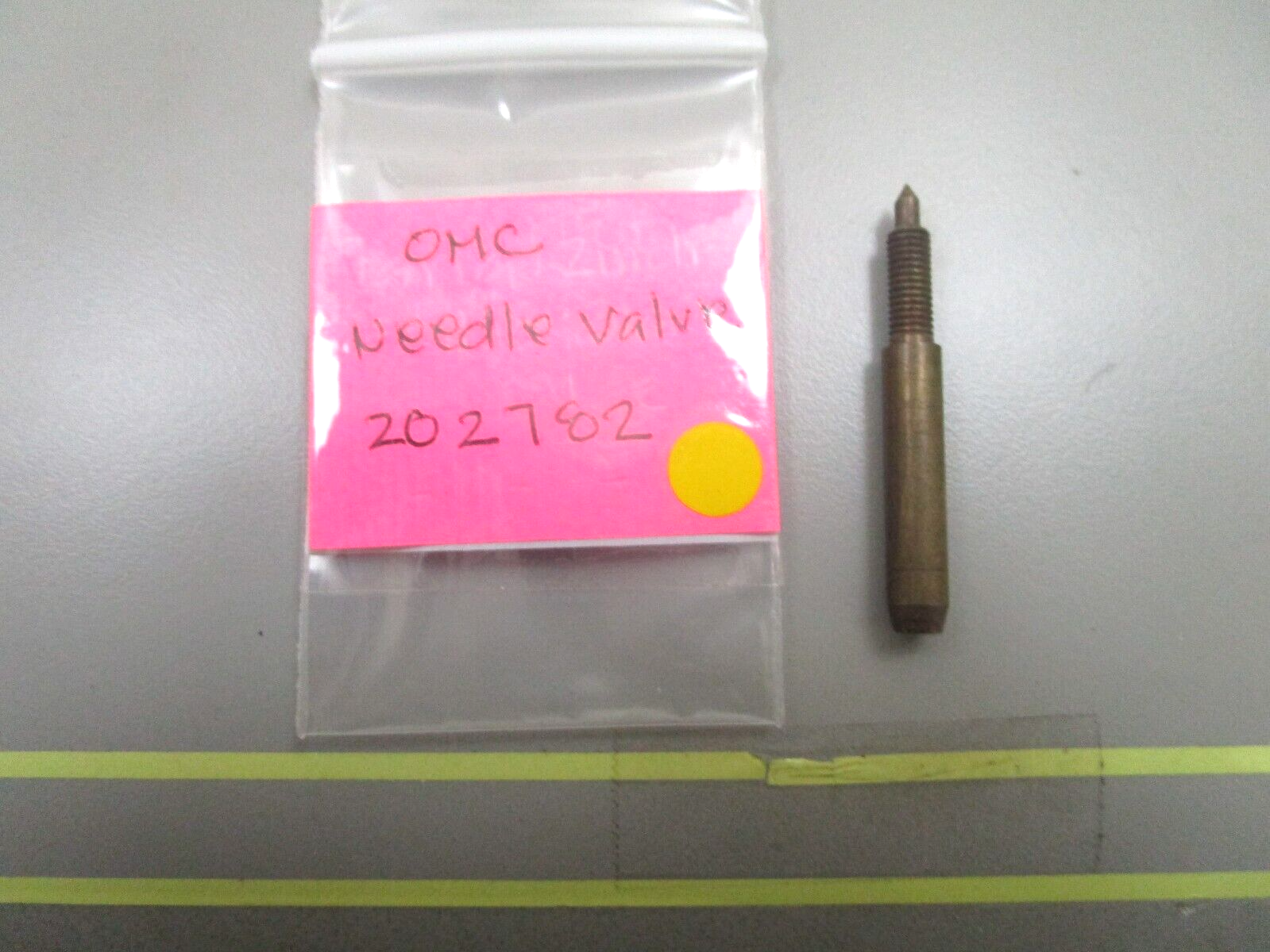 *NEW OEM* 0750 OMC Johnson Evinrude NEEDLE VALVE 202782 0202782