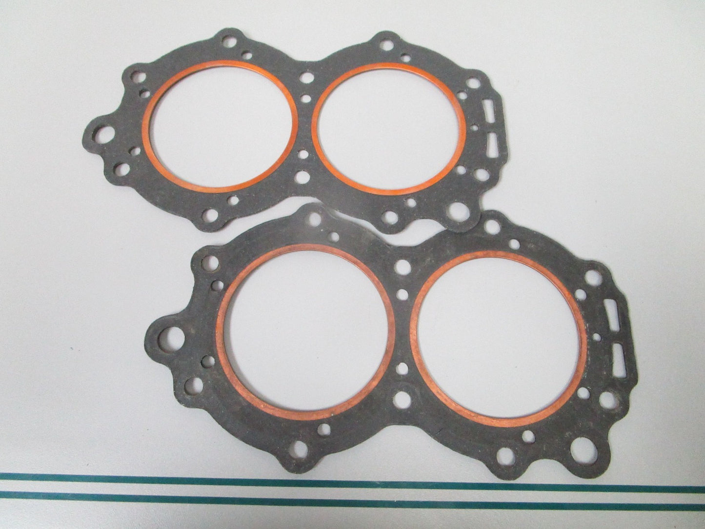 NEW OEM (LOT OF 2) 305206 0305206 OMC Johnson Evinrude Gasket 0810