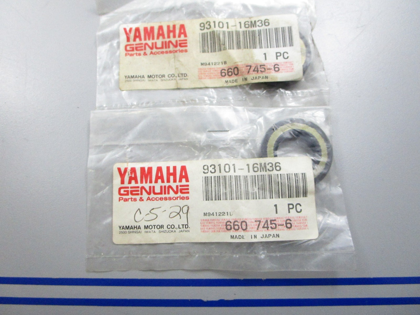 *NEW OEM* (LOT OF 2) 0810 Yamaha Oil Seal 93101-16M36-00