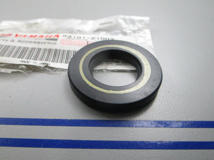 NEW OEM 93101-21002-00 Yamaha Oil Seal 0810