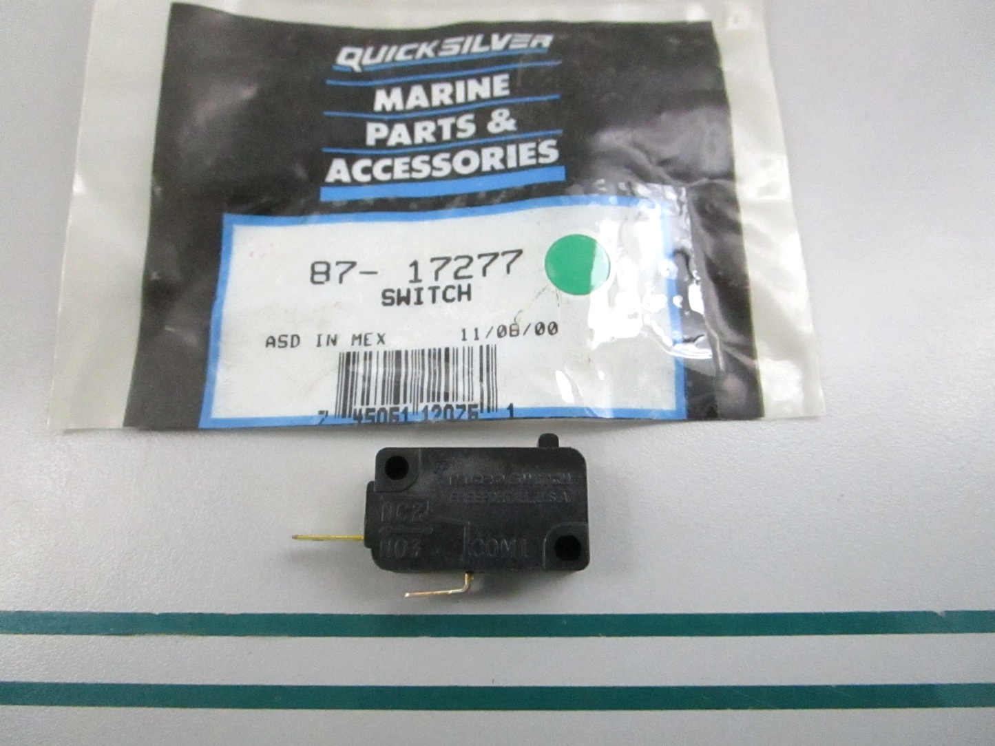 NEW OEM 87-17277 Mercury Quicksilver Switch 0810
