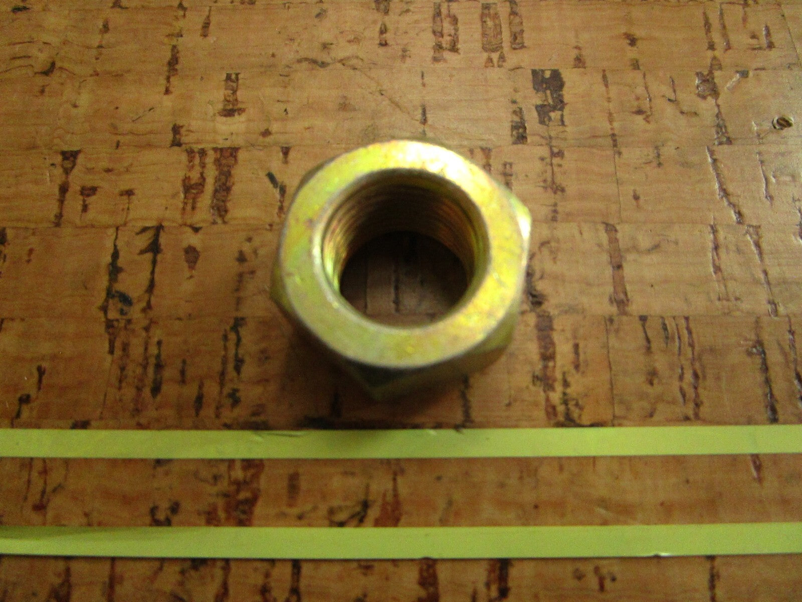 *NEW OEM*  0810 Volvo Penta Nut 3852021