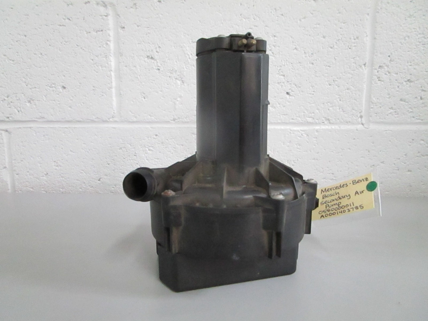 NEW OEM A0001403785 0580000011 Mercedes-Benz Bosch Secondary Air Pump 0820
