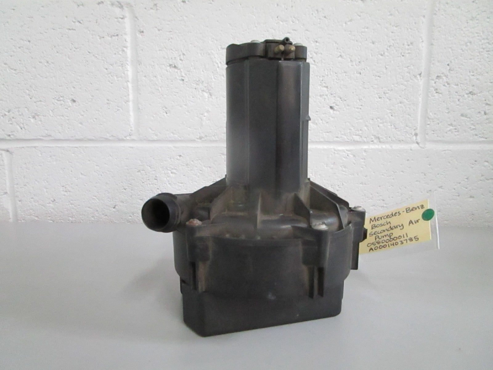 NEW OEM A0001403785 0580000011 Mercedes-Benz Bosch Secondary Air Pump 0820