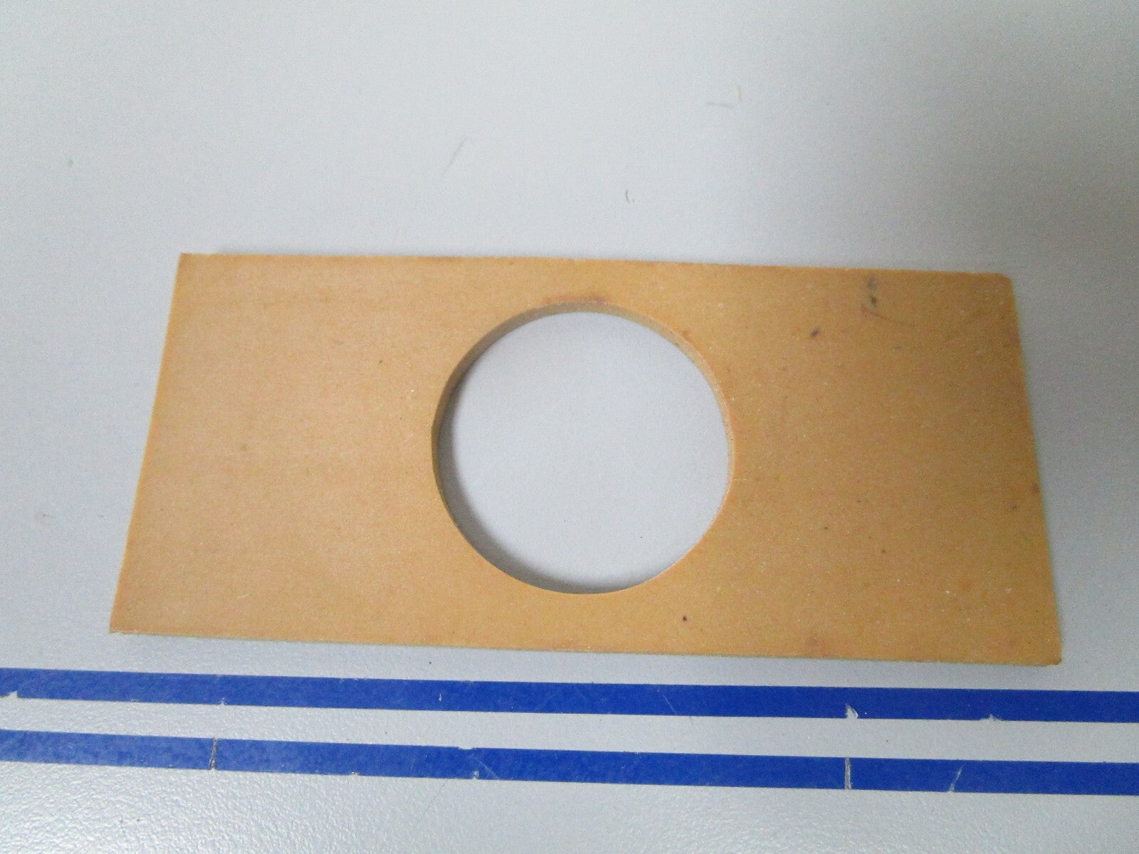 *NEW OEM* 0810 Volvo Penta Gasket 820943