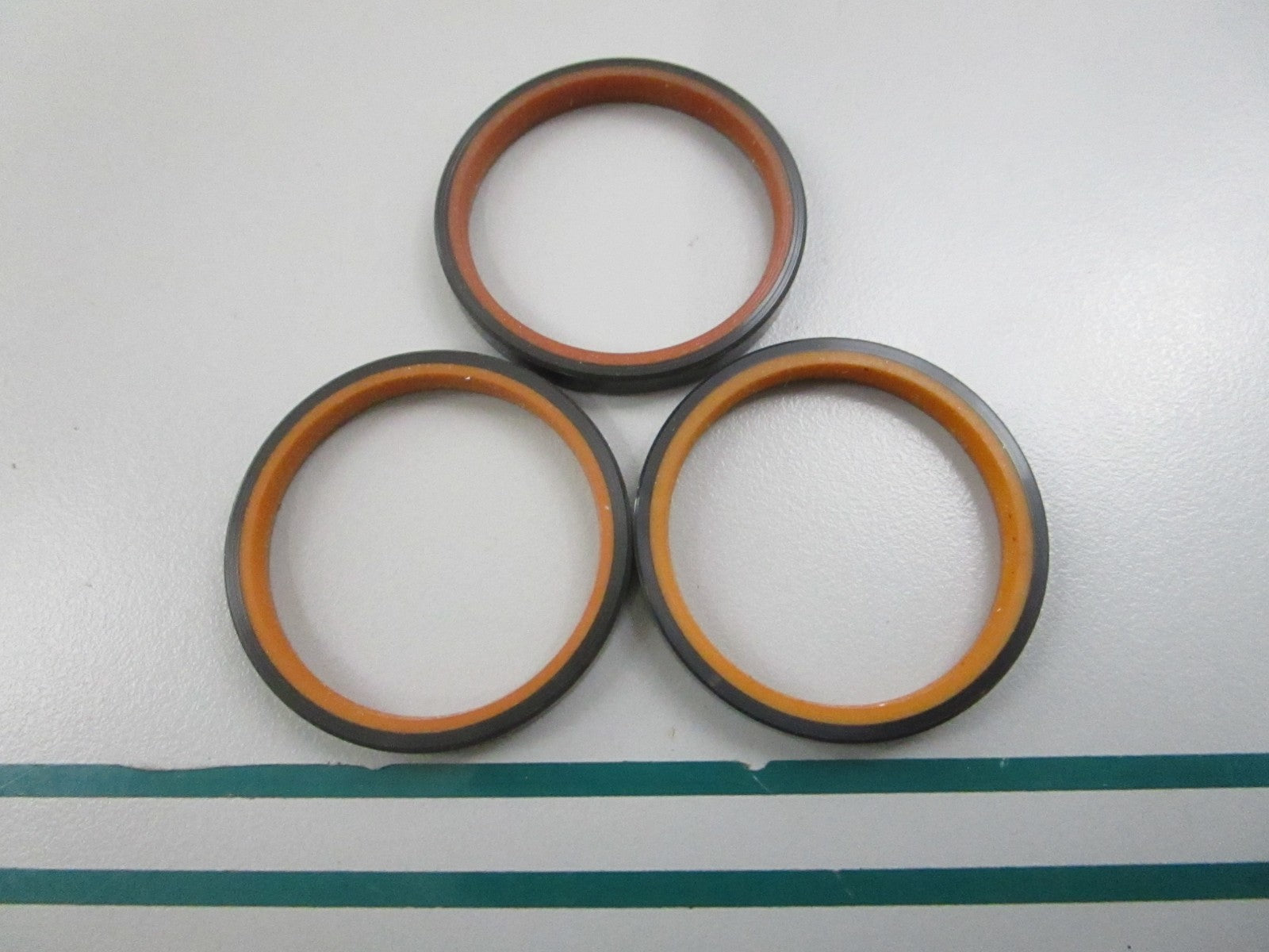 NEW OEM (LOT OF 3) 330809 0330809 OMC Johnson Evinrude Trim Rod Seal 0810