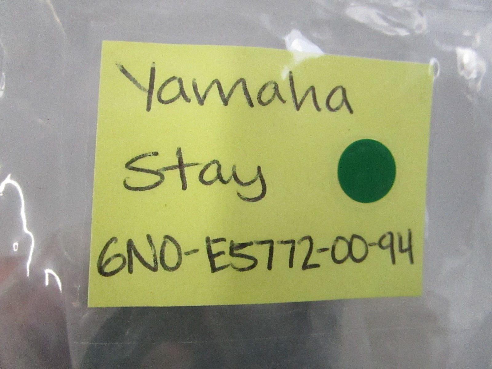NEW OEM 6N0-E5772-00-94 Yamaha Stay 0810