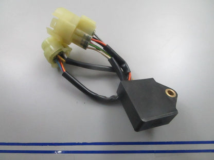 *NEW OEM* 0810 Suzuki Sub Adaptor 09932-89920