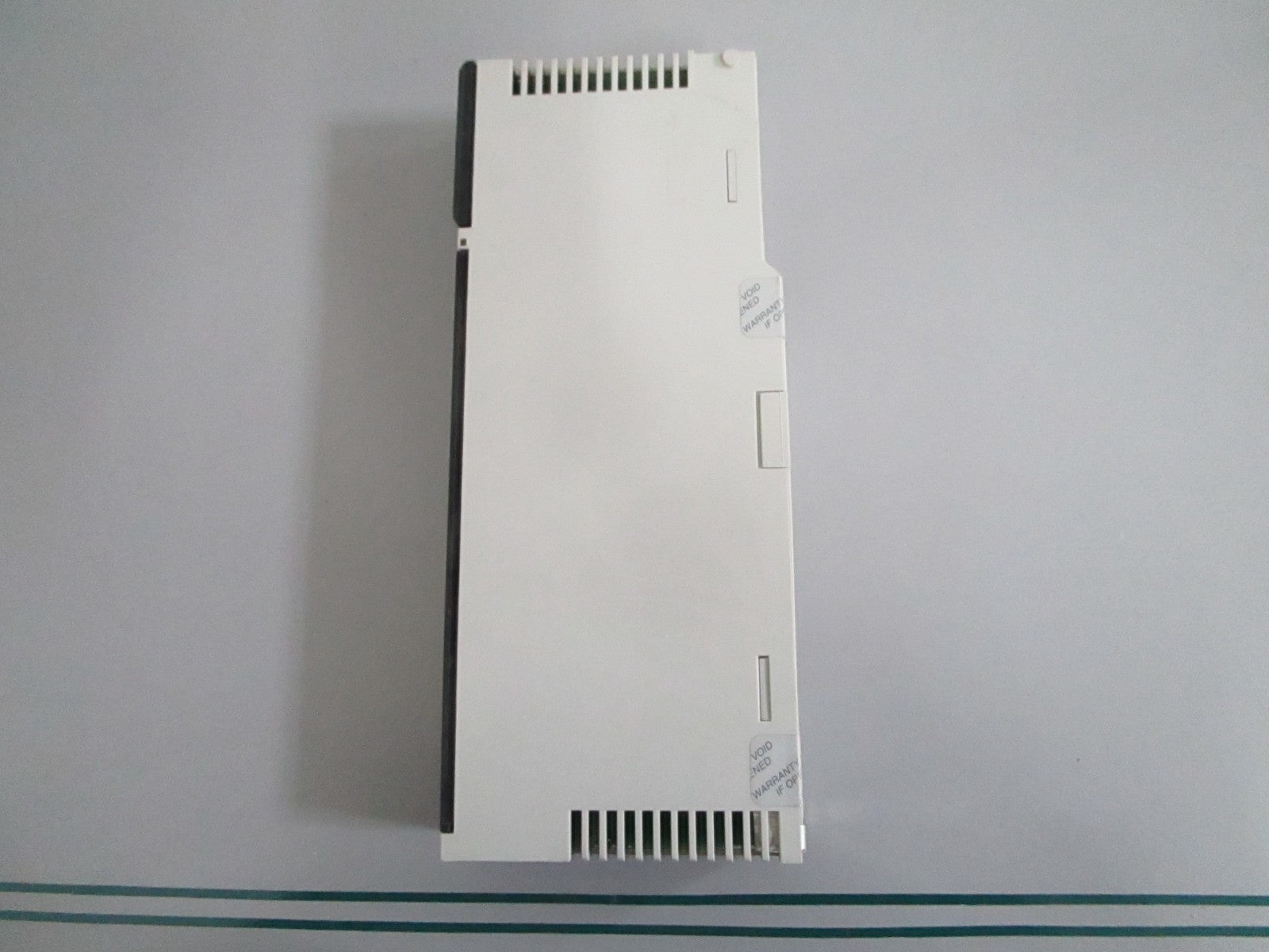 Schneider 140CRA93100 Modicon Quantum RIO Drop Adaptor Module NEW OEM 0820