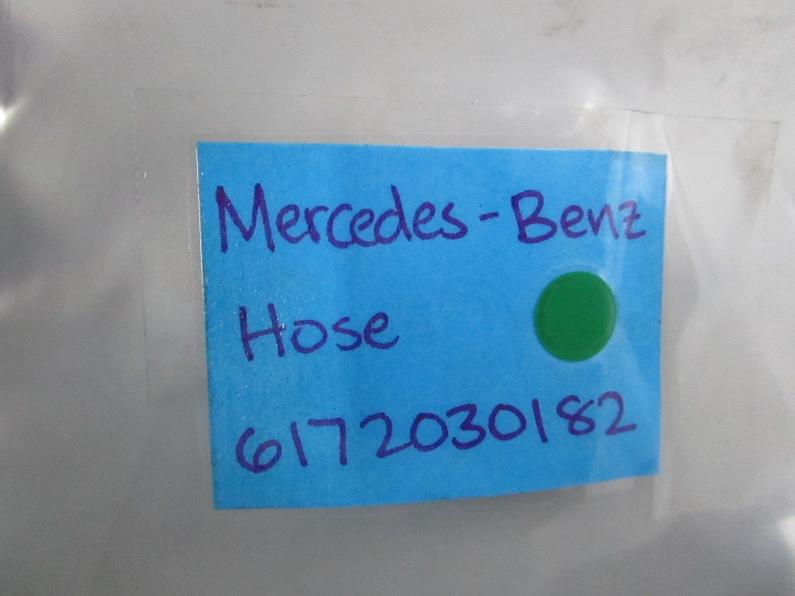 NEW OEM 6172030182 Mercedes-Benz Hose 0810