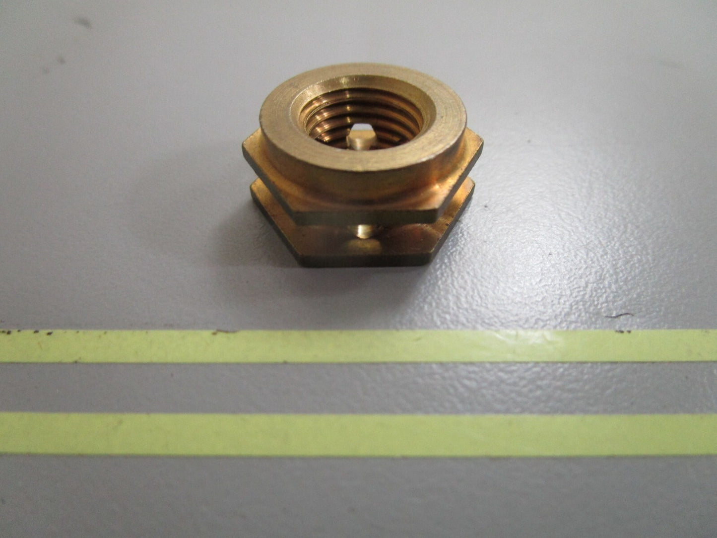 *NEW OEM* 0770 OMC Johnson Evinrude Prop Nut 203829 0203829