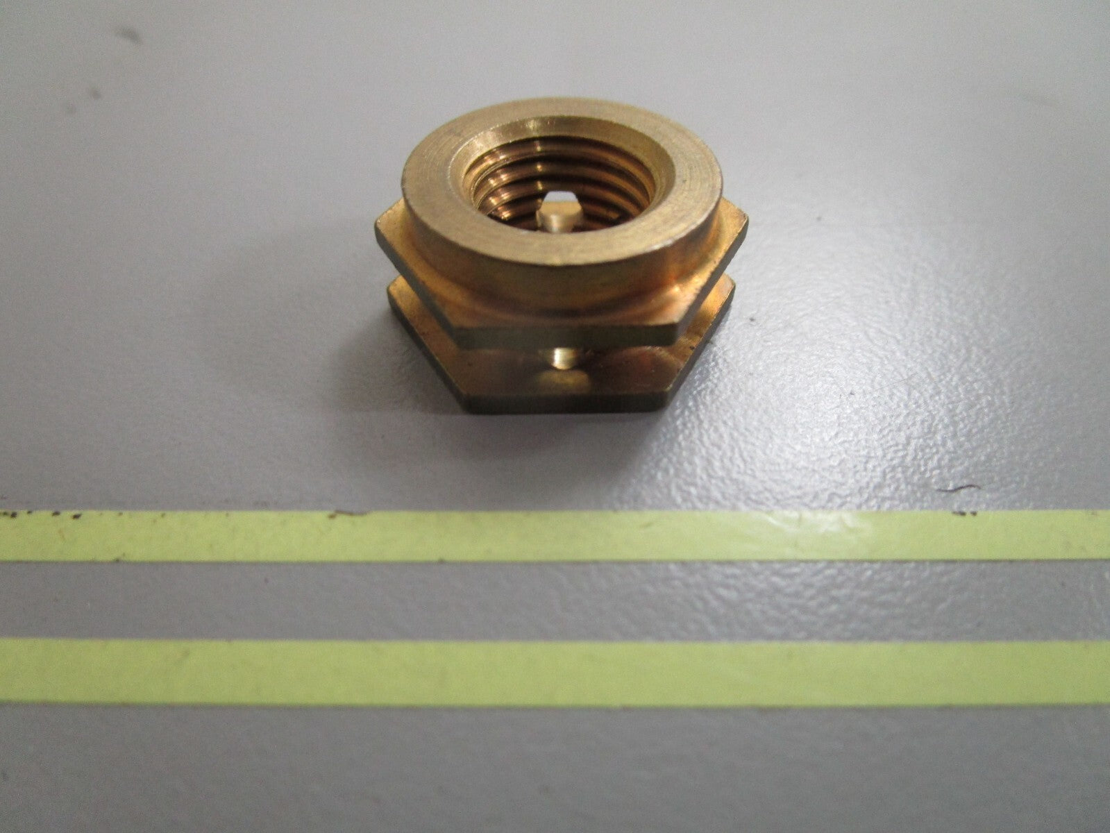 *NEW OEM* 0770 OMC Johnson Evinrude Prop Nut 203829 0203829