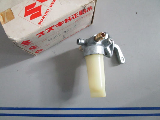 NEW OEM 44300-90010 Suzuki Fuel Cock Assy 0820