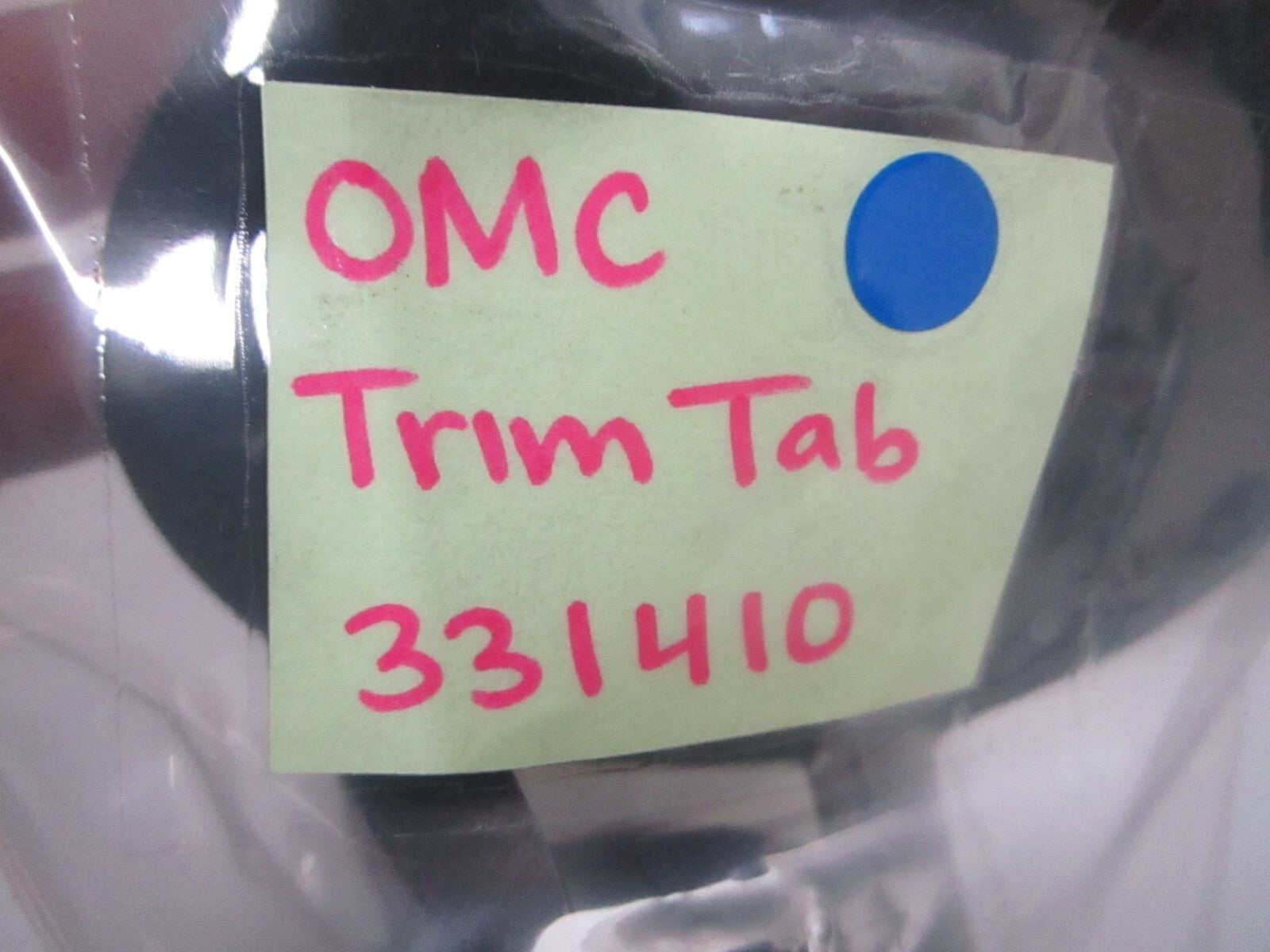 *NEW OEM* 0810 OMC Johnson Evinrude Trim Tab 331410 0331410