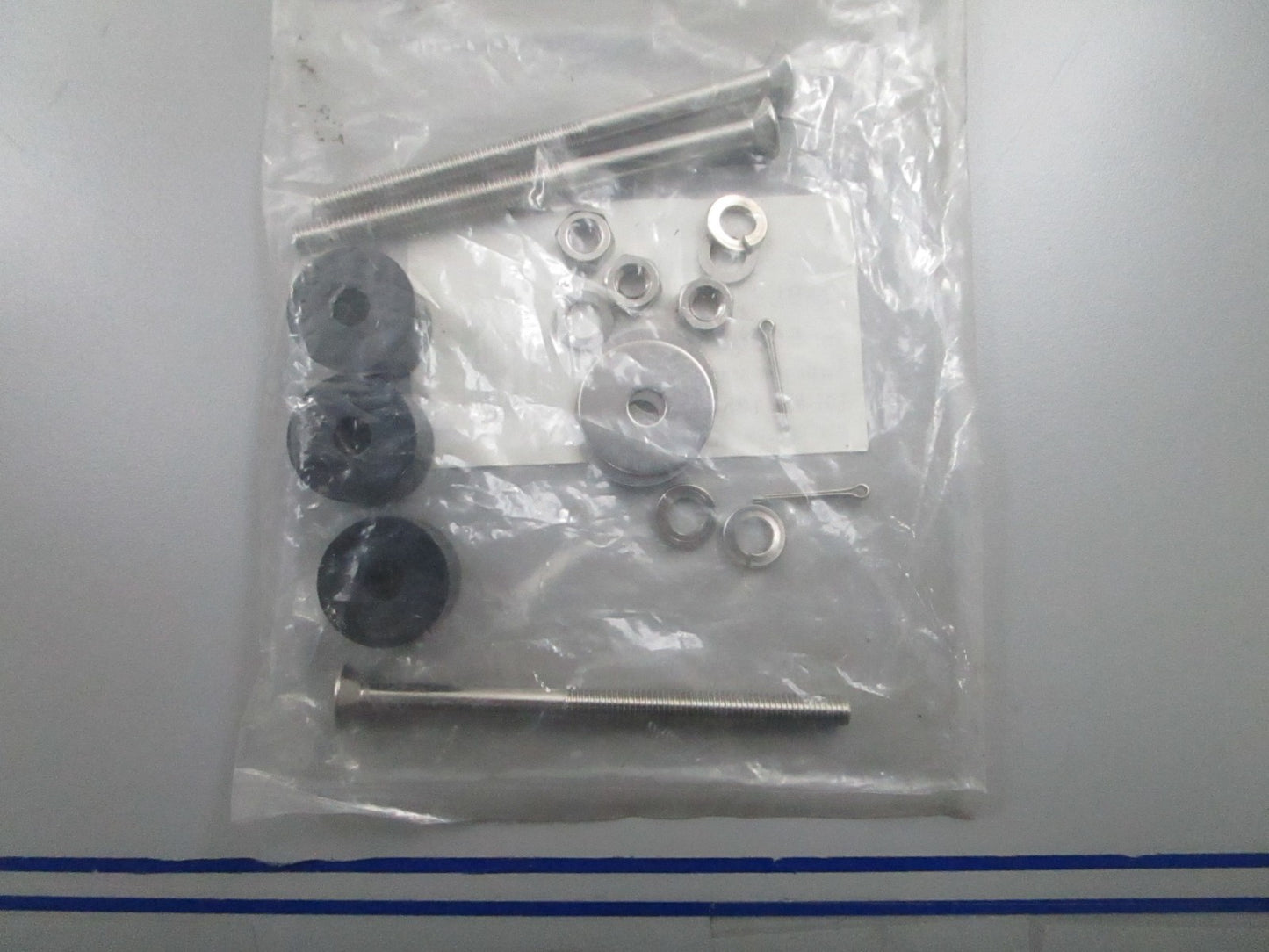 *NEW OEM* 0810 OMC Johnson Evinrude Control & Cable Mount Kit 5006550