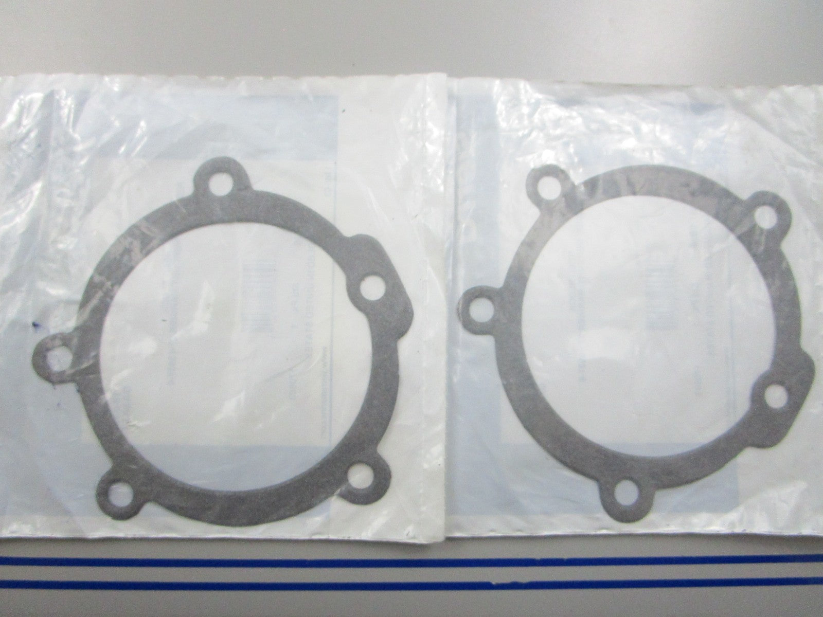 *NEW* (LOT OF 2) 0810 Sierra Gasket 18-0320 Replaces: 27-13937-6