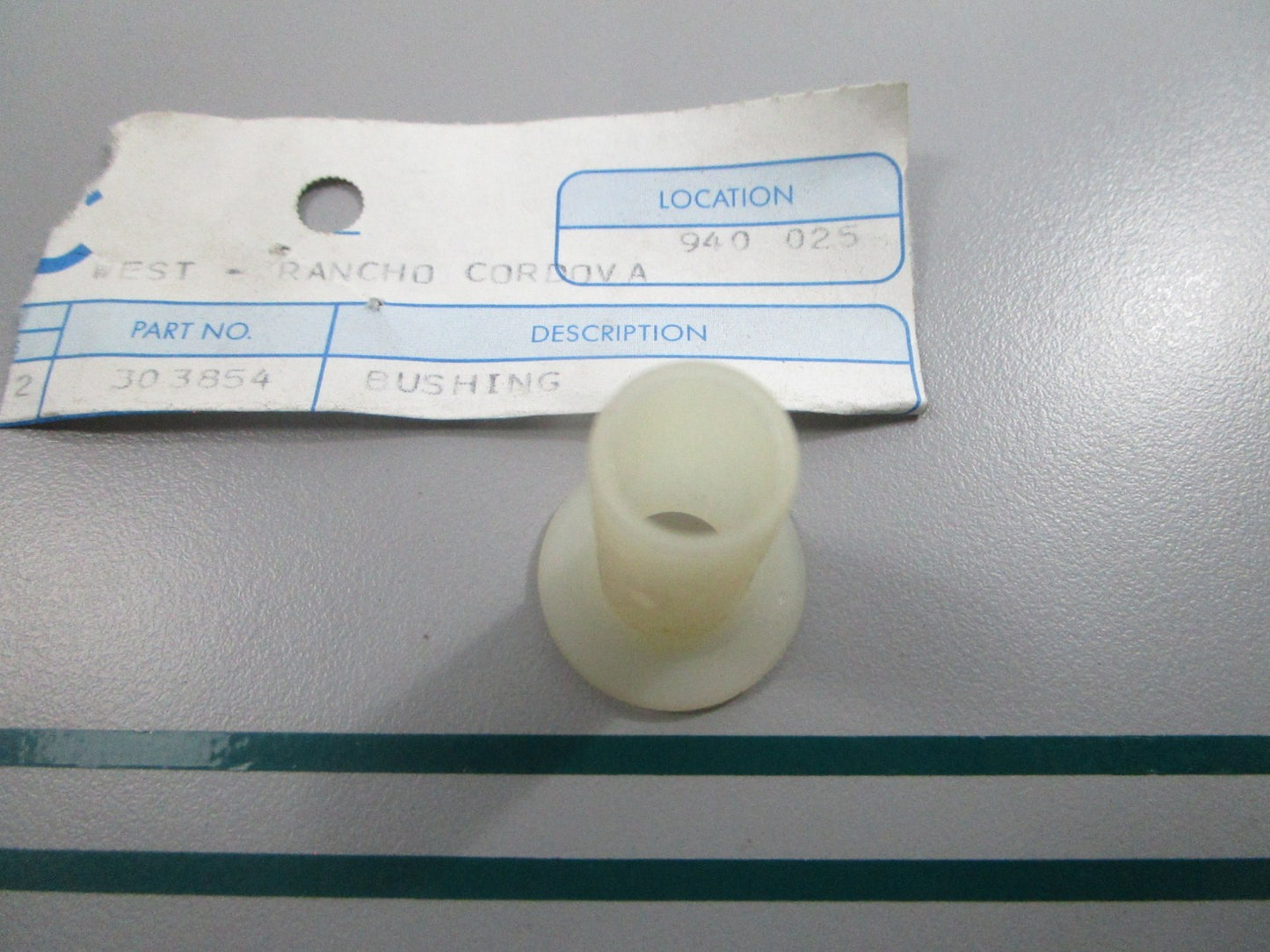NEW OEM 303854 0303854 OMC Johnson Evinrude Bushing 0810