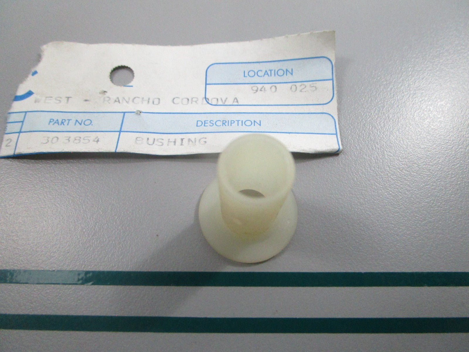 NEW OEM 303854 0303854 OMC Johnson Evinrude Bushing 0810