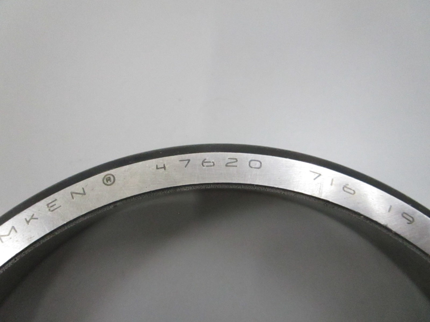 NEW 47620 Timken Tapered Roller Bearing Cup 0810