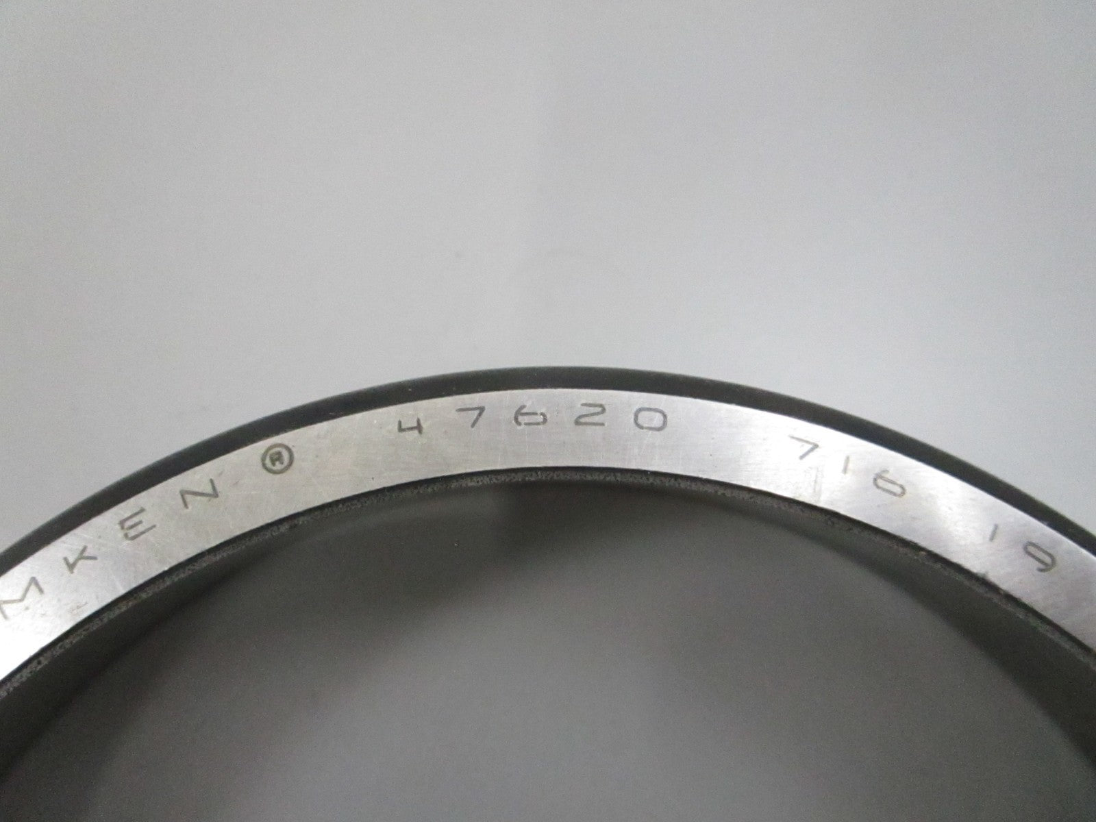 NEW 47620 Timken Tapered Roller Bearing Cup 0810