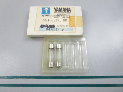 NEW OEM (LOT OF 2) 6G1-82151-00-00 Yamaha 10A Fuse 0810