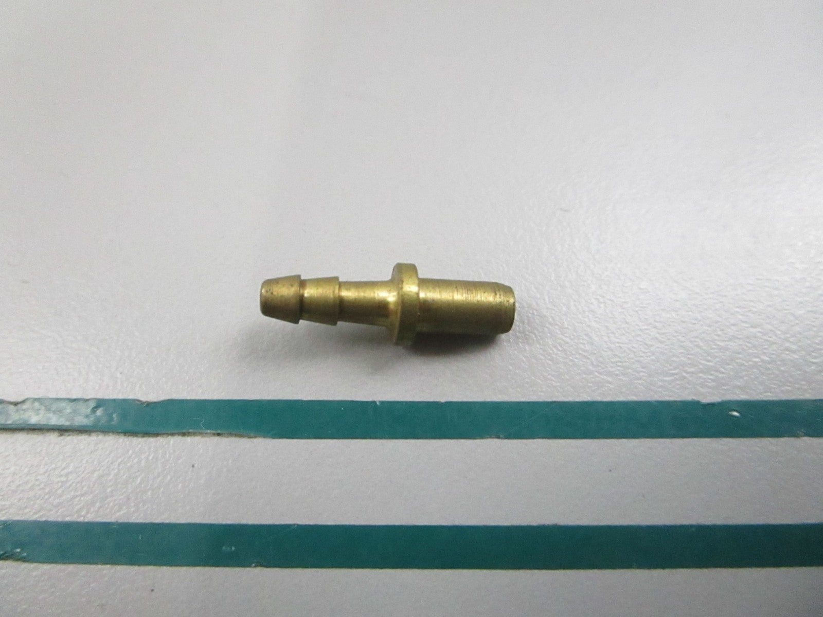 NEW OEM 353862 0353862 OMC Johnson Evinrude Nipple 0810